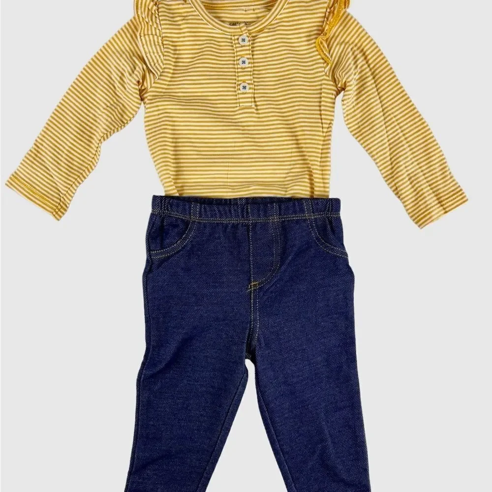 Carter’s baby 4 piece set 2 onesies and 2 leggings z -3 OR‎ 9 months